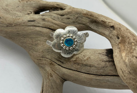 Apatite gemstone flower ring