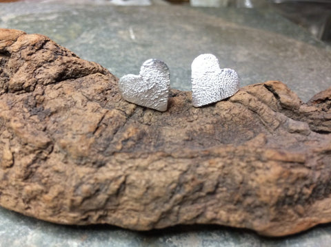 Small heart stud earrings