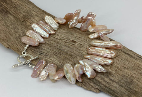 Biwa freshwater pearl bracelet
