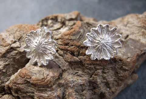Poppyhead stud earrings